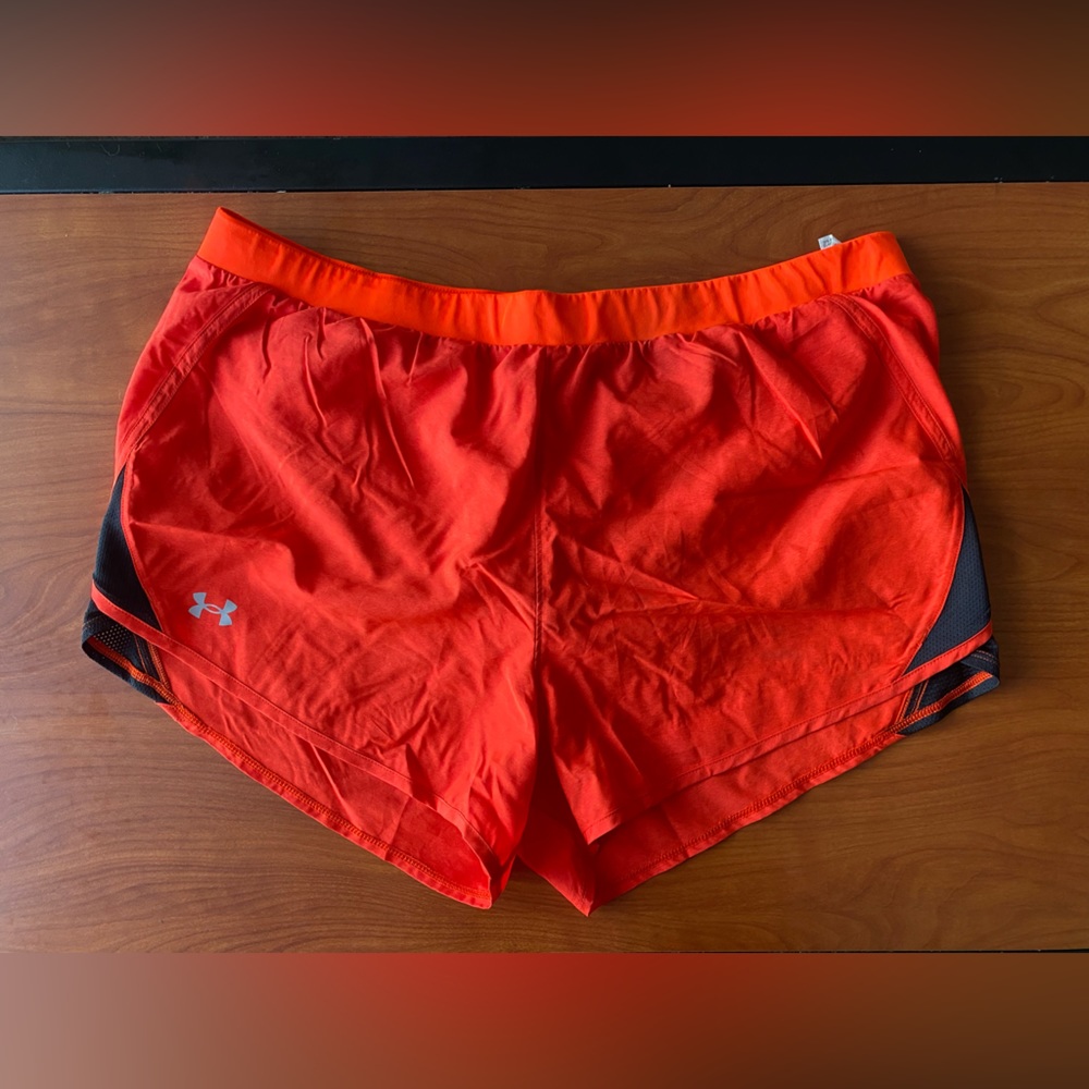 Red/Black Size 3XL Under Armour Shorts